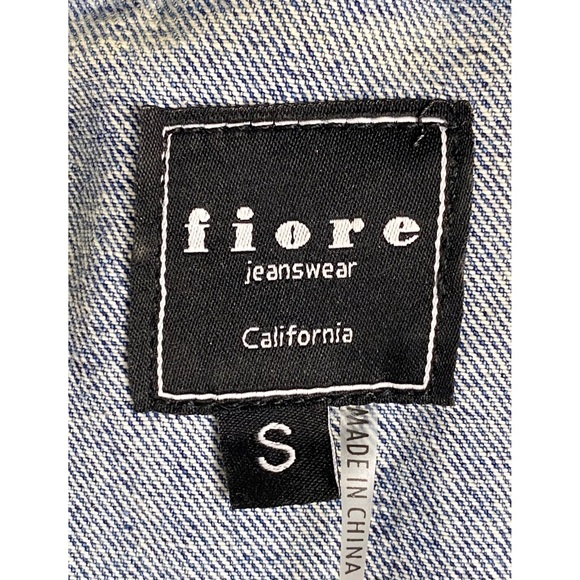 Fiore Womens Denim Jacket S Blue Distressed Oversized‎ Grunge Button Up - Picture 6 of 10